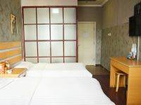 鞍山仁和旅店 - 标准双床房