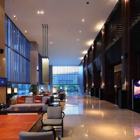 Bay Breeze Hotel
