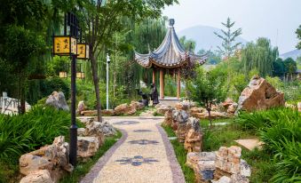 Xiulan Culture Park Hotel - Housity