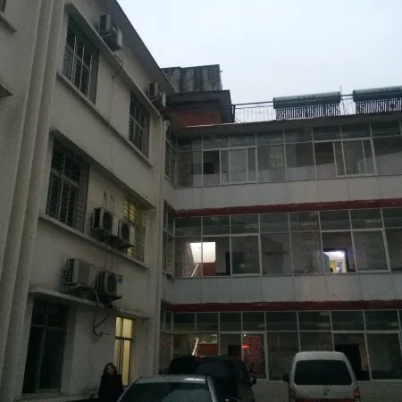 Xixia Baiyu Hotel