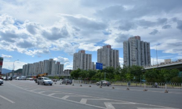 HanTing Hotel (Beijing Shijingshan Pingguoyuan)