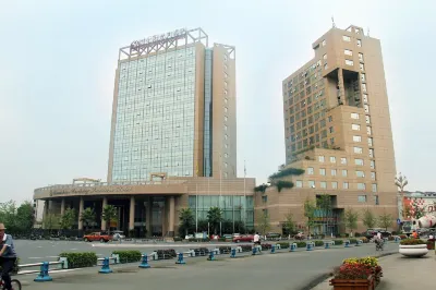 Sunshine Express Hotel Hotels in City Center/Emei Railway Station