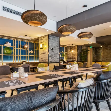 Atour Music Hotel(Hangzhou West Lake ) Отели рядом с достопримечательностью «Цюйюаньфэнхэ»
