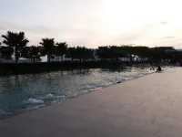 Sunset Seaview Vacation Condos @ Imago Shopping Mall - Rooftop Pools