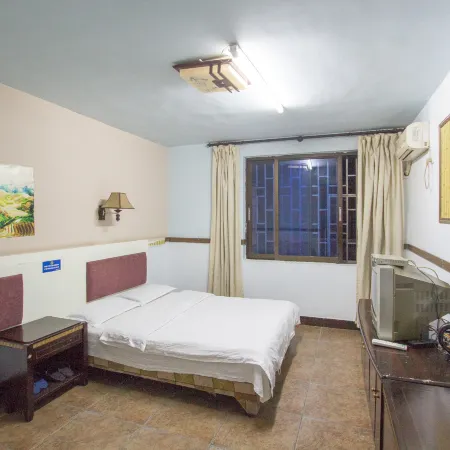 Linfeng Inn (Guilin Railway Station Liangjiang Sihu Branch)