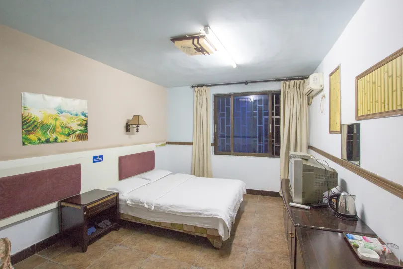Linfeng Inn (Guilin Railway Station Liangjiang Sihu Branch)