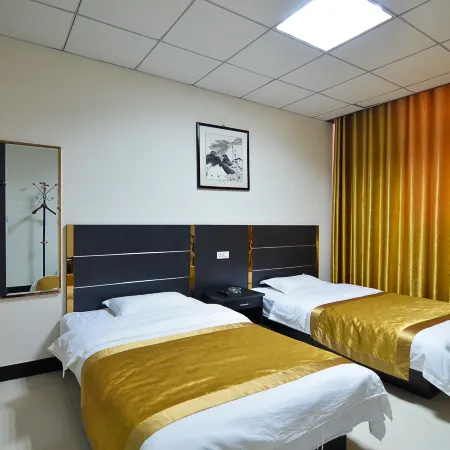 Mengzhou Dongsheng Hotel