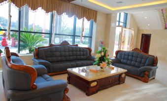 Sheng Shi Holiday Hotel