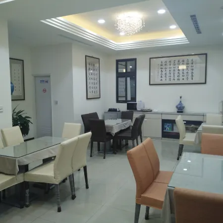 Frank's Hostel