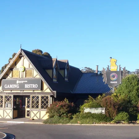 Olde Tudor Hotel