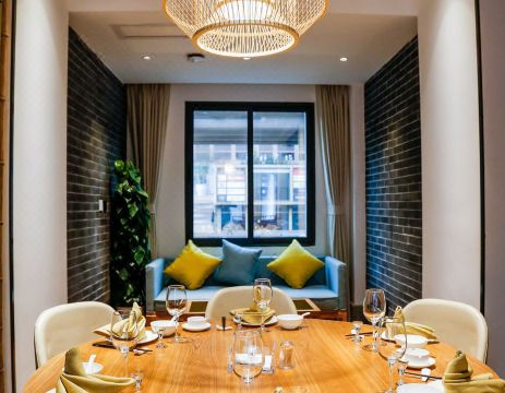 5. 인치탕 호텔（청..