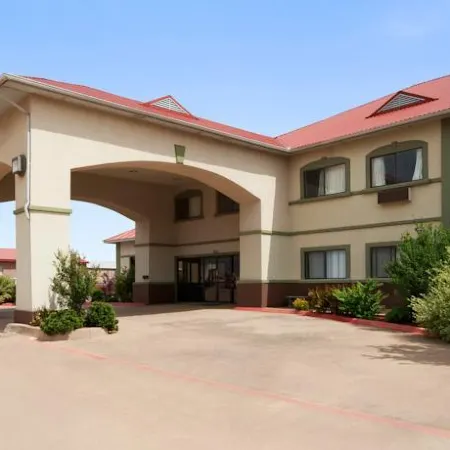 Days Inn by Wyndham Childress