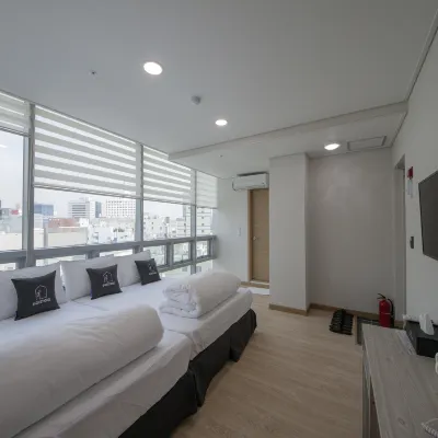 เค-เกสต์เฮาส์ พรีเมียม นัมโพ 1 โรงแรมใกล้แกลเลอรี 604