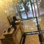 Lujiang Luping Business Hotel