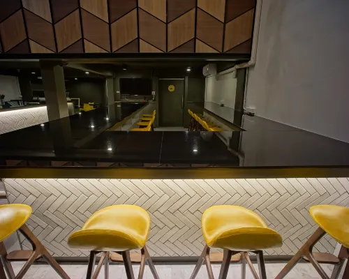 Brb Hostel Bangkok Silom Các khách sạn gần Ga MRT Silom