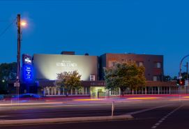 アデレード ロイヤル コーチ