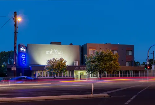 Adelaide Royal Coach Hotels in Adelaide