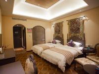 红利来西西里主题酒店(乐山高铁站店) - 普罗旺斯双床房