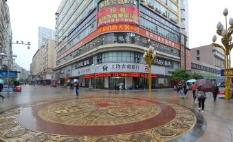 TOWO Hotel (Shangrao Shuinan Cultural Street Walking Street Center Square Branch)