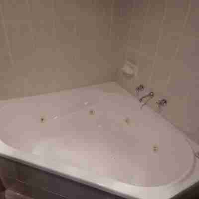 Jacksons Motor Inn Rooms
