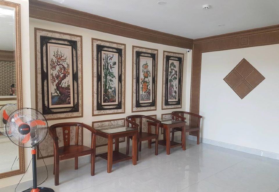 후이 호앙 2 호텔 로비 또는 객실