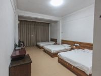 东山海鹭宾馆 - 标准三床房