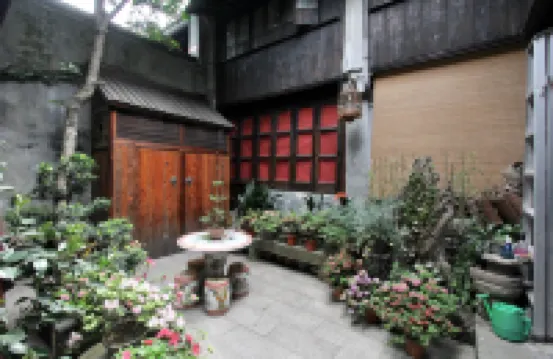 Xitang Shuige Home Hotels in 