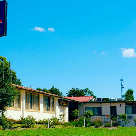 Golden Hills Motel