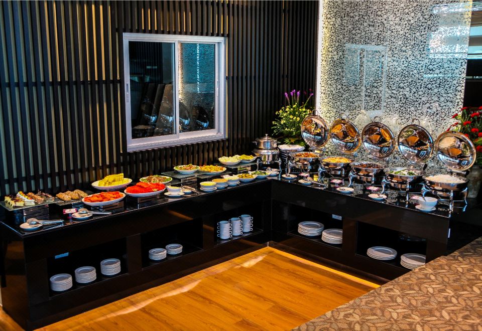 2. Hotel Ro..