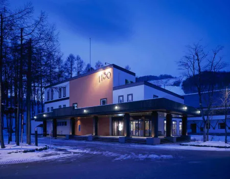 Kashimayari Sports Village Отели рядом с достопримечательностью «HAKUBA VALLEY 爺ガ岳スキー場»