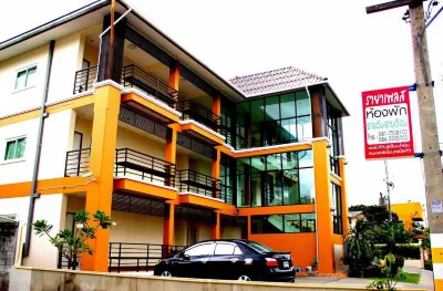 Raya Place Hotels in Pak Phraek