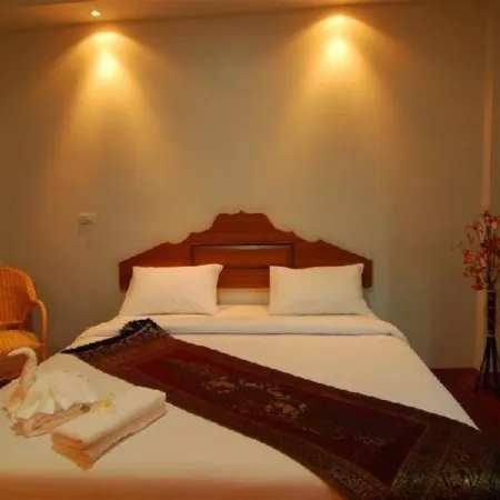 Buppha Resort Отели рядом с достопримечательностью «Пляж Pak Weep»