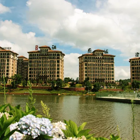 Hot Spring Valley Hotel
