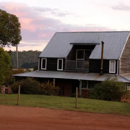 Pump Hill Farm Cottages