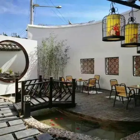 Tonghai Xiushan Inn Xiulu Garden Branch