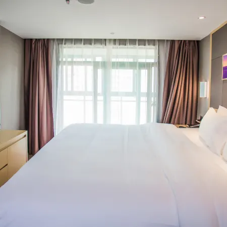 YOFON HOTELS (Xiaogan East Station Intime City Branch)