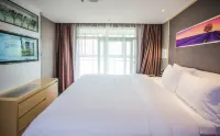 YOFON HOTELS (Xiaogan East Station Intime City Branch) - balcony