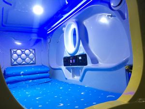 Qingdao Tianshu Capsule Inn (CapitaMall Qingjiang Road Subway Station Branch)