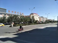 Moli International Hotel - parking