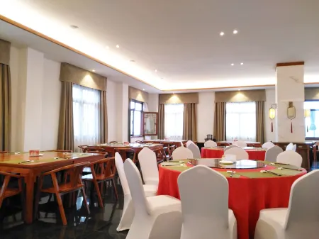 Nvwa Spring Hot Spring Resort Hotel