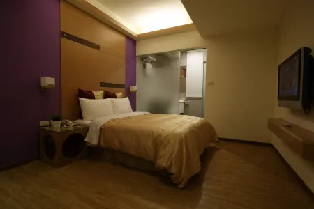 Purple Garden Hotel