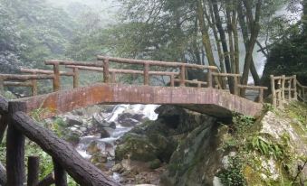 Yanling Junlin Mountain Villa