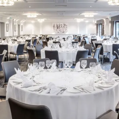 voco OXFORD SPIRES by IHG Hotels near Bodleian Library