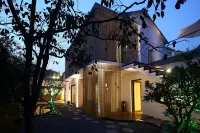 Nanjing Ziyue Designer Hot Spring Reading Homestay