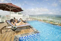 Halina Hotel and Apartment - สระว่ายน้ำส่วนตัว