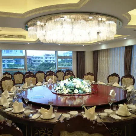 Pai Hotel (Suining Xishan Road Gymnasium)