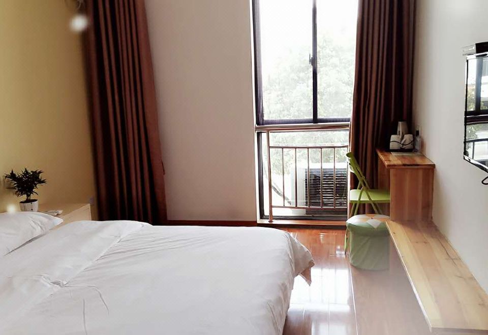 Huangshan Tiantian Express Hotel - Housity