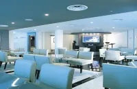 Seorak Pine Resort - غرفة مطلة على الجبل