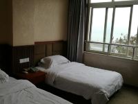 忠县7齐商务酒店 - 三人房