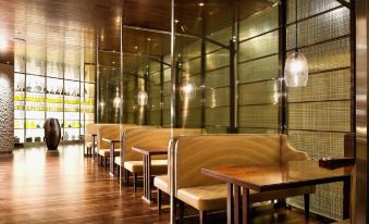 5. 코트야드 바이 ..